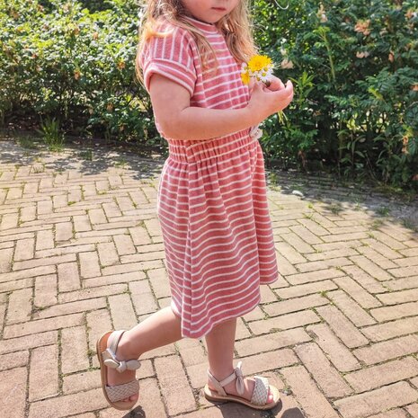 lux dress gemaakt door mbym.sewing - stof KicKenStoffen