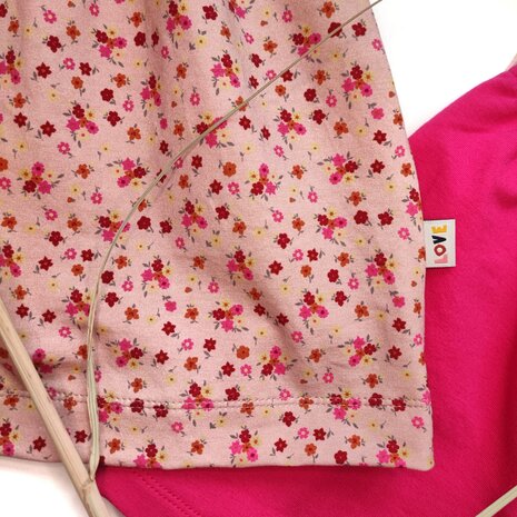 summerset klenie bloem tricot met fuchsia uni tricot gemaakt door mbym.sewing - afwerking