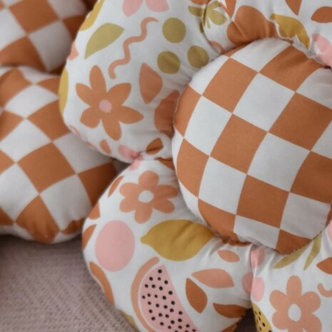 free sewing pattern Poppy fabrics - daisycushion