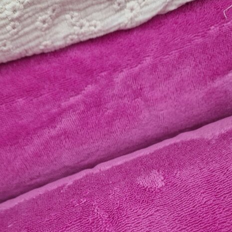 bamboe katoen fleece petunia roze kickenstoffen