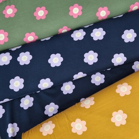 Poppy french terry big flowers in 3 kleuren van KicKenStoffen