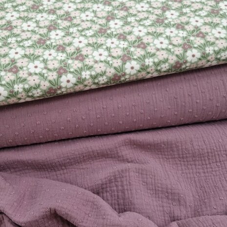 Jursie katoen groen mauve lila bloemen met hydrofiel nopje mauve KicKenStoffen